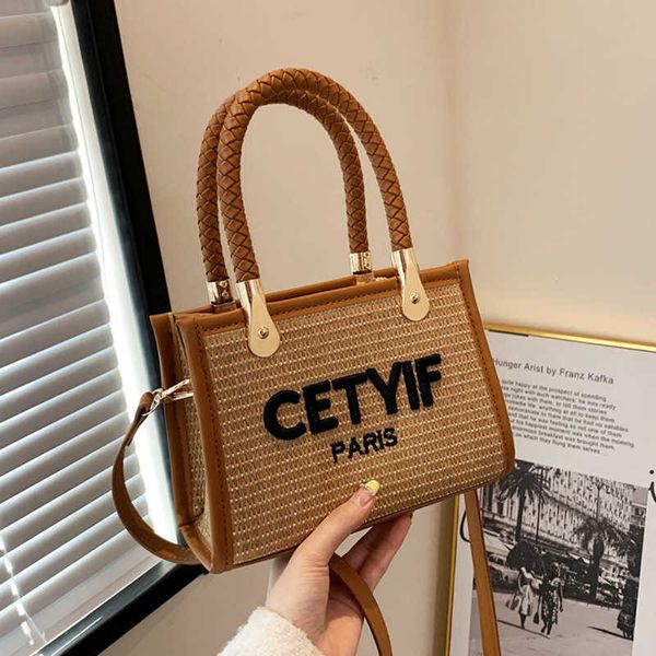 2023 fashion handbag new grass woven embroidered letter single cross shoulder handbag small design korean women's bag
2023 fashion handbag new grass woven embroidered letter single cross shoulder handbag small design korean women's bag