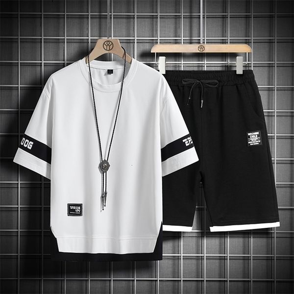 men s tracksuits 2023 summer black white for set sleeves t shirt shorts sportswear brand sporting suit oversize 5xl 230508, Gray
men s tracksuits 2023 summer black white for set sleeves t shirt shorts sportswear brand sporting suit oversize 5xl 230508, Gray