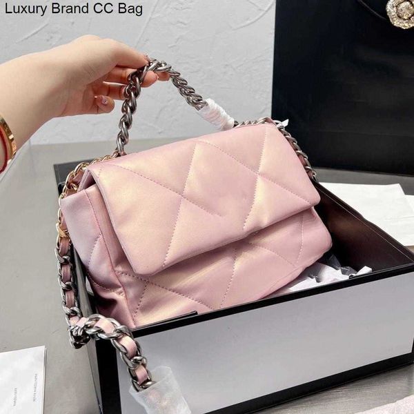 bag cc shoulder bags classic 19 series flap lambskin jumbo quilted diamond vintage postman leather gold metal hardware chain crossbody sacoc
bag cc shoulder bags classic 19 series flap lambskin jumbo quilted diamond vintage postman leather gold metal hardware chain crossbody sacoc