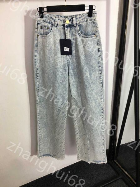23ss designer women jeans straight jeans womens pants denim jeans presbylized monogram splicing washed old high-waisted denim pants womens c, Blue
23ss designer women jeans straight jeans womens pants denim jeans presbylized monogram splicing washed old high-waisted denim pants womens c, Blue