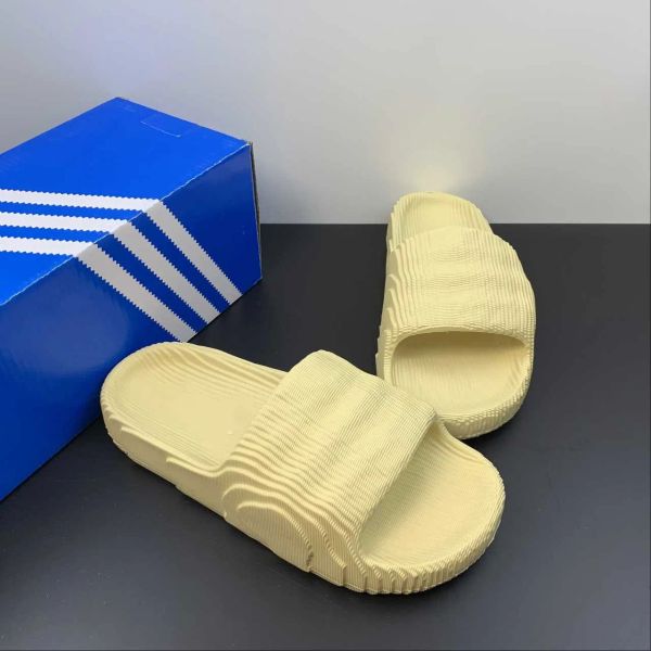 slippers shoes adds ye og trendy sports slippers outdoor shoes with original box, Black
slippers shoes adds ye og trendy sports slippers outdoor shoes with original box, Black