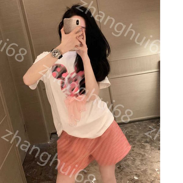 23ss casual suit womens designer clothing women set contrast color mickey print bow decorative short sleeve t-shirt embroidery shorts set wo, White
23ss casual suit womens designer clothing women set contrast color mickey print bow decorative short sleeve t-shirt embroidery shorts set wo, White