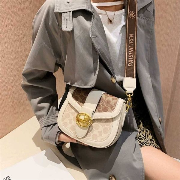 luxury handbags sale baobao women's bag 2023 new fashion crossbody korean version foreign style saddle wide shoulder strap single
luxury handbags sale baobao women's bag 2023 new fashion crossbody korean version foreign style saddle wide shoulder strap single