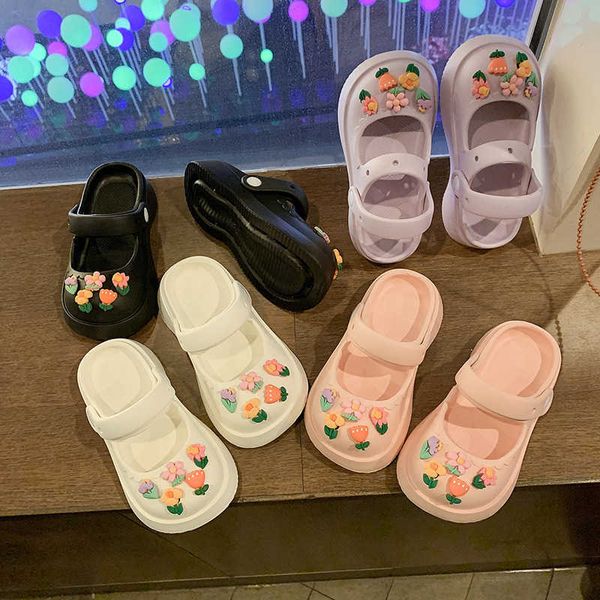 cute baby hole shoes female 34 5 6 7 8 and 90 year old children student big children' slippers male, Black;grey
cute baby hole shoes female 34 5 6 7 8 and 90 year old children student big children' slippers male, Black;grey