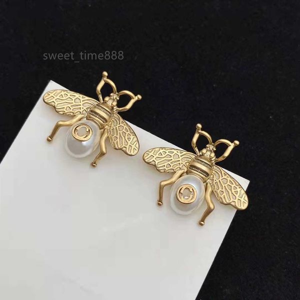 designer earrings brass material 925 silver needles anti-allergic bee luxury brand earring ladies weddings parties gifts exquisite jewelry, Golden;silver
designer earrings brass material 925 silver needles anti-allergic bee luxury brand earring ladies weddings parties gifts exquisite jewelry, Golden;silver