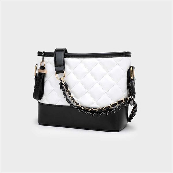 purses baobao women's 2023 new fashion lingge chain small fragrance wind one shoulder oblique straddle wanderer bag
purses baobao women's 2023 new fashion lingge chain small fragrance wind one shoulder oblique straddle wanderer bag