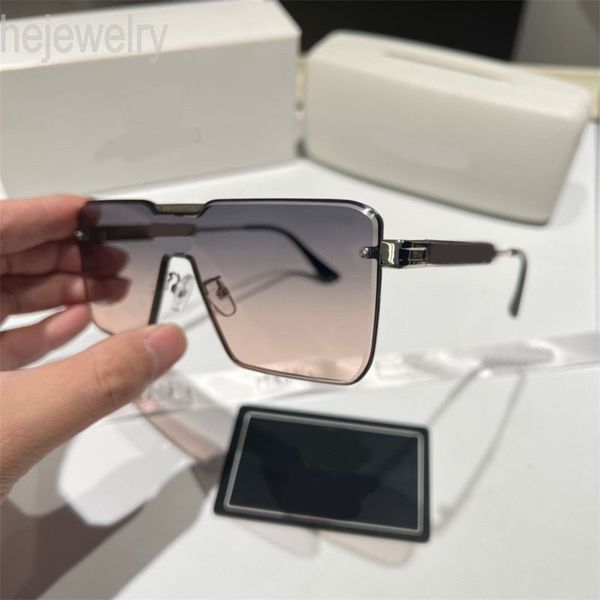 famous sunglasses metal frame mens designer glasses oversized sunshine proof fashion lunette driving beach eyes protection womens sunglasses, White;black
famous sunglasses metal frame mens designer glasses oversized sunshine proof fashion lunette driving beach eyes protection womens sunglasses, White;black