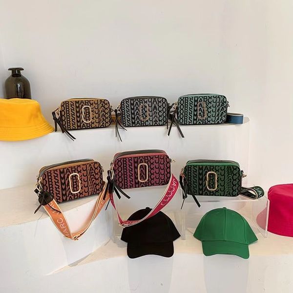 retail designer women shoulder bags new 2023 contrast color small square bag trend letter single messenger bag wallets bucket bag, Black;red
retail designer women shoulder bags new 2023 contrast color small square bag trend letter single messenger bag wallets bucket bag, Black;red