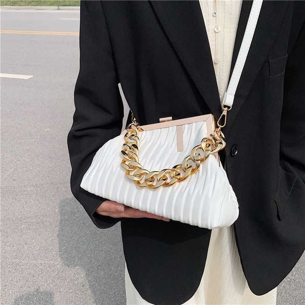 2023 handbag baobao women's new fashion folded metal clip chain small square versatile one shoulder crossbody bag
2023 handbag baobao women's new fashion folded metal clip chain small square versatile one shoulder crossbody bag