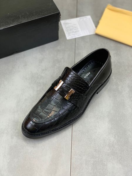 9model leather men formal shoes luxurious brand 2023 men's designer loafers dress moccasins breathable slip on black driving shoes plus
9model leather men formal shoes luxurious brand 2023 men's designer loafers dress moccasins breathable slip on black driving shoes plus