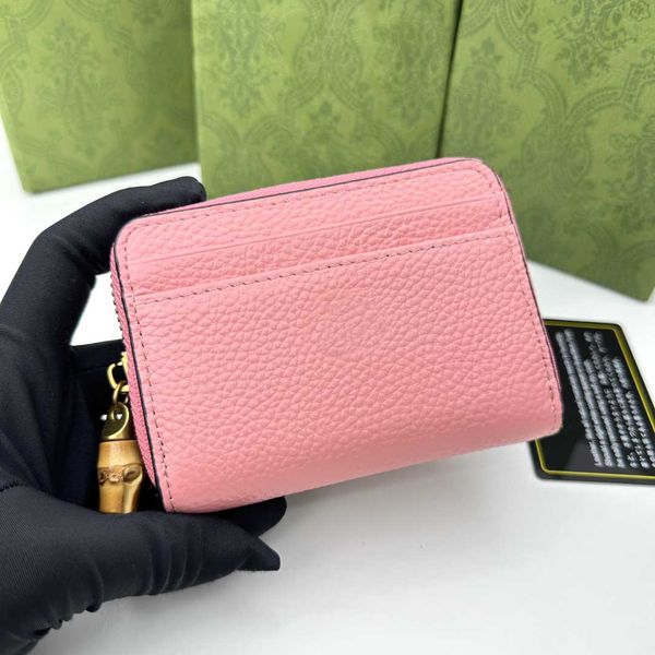 luxury designer lady pink purse coin purse womens mens wallet key pouch card holder embossed passport holders handbag keychain wristlets car, Red;black
luxury designer lady pink purse coin purse womens mens wallet key pouch card holder embossed passport holders handbag keychain wristlets car, Red;black