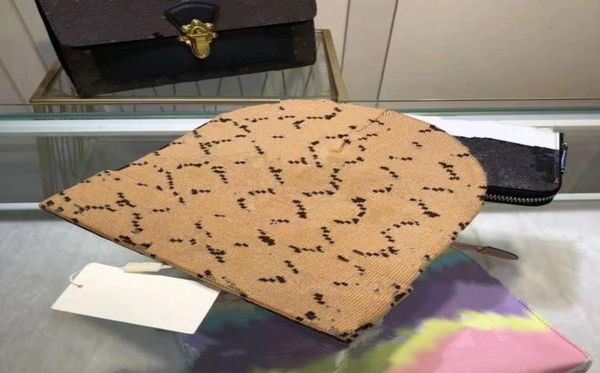 2021 fashion winter beanies caps hats for women bonnet with real raccoon fur pompoms warm girl cap snapback woman pompon skull bea4629002, Blue;gray
2021 fashion winter beanies caps hats for women bonnet with real raccoon fur pompoms warm girl cap snapback woman pompon skull bea4629002, Blue;gray