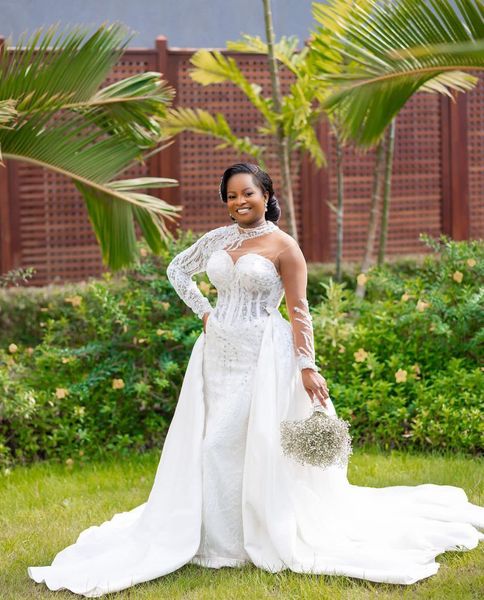 stylish mermaid wedding dresses long sleeves v neck halter beaded sequins appliques plus size 3d lace detachable train bridal gowns plus siz, White
stylish mermaid wedding dresses long sleeves v neck halter beaded sequins appliques plus size 3d lace detachable train bridal gowns plus siz, White
