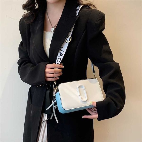 24% off 2023 handbag spring/summer new s popular and able wide strap single shoulder crossbody fashion versatile small square bag
24% off 2023 handbag spring/summer new s popular and able wide strap single shoulder crossbody fashion versatile small square bag