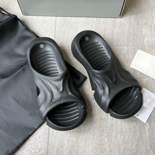 logo pool rubber mules slippers slides sandals heeled flat platform heels women's luxury designers cold casual fashion pretty shoes fac, Black
logo pool rubber mules slippers slides sandals heeled flat platform heels women's luxury designers cold casual fashion pretty shoes fac, Black