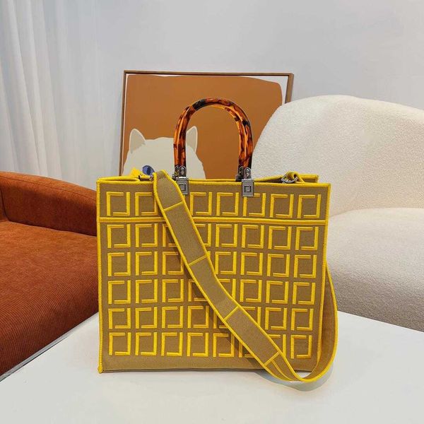f print tote bag totes women designers handbags fashion shoulder bag all-match large capacity designer bag wallet classic alphabet pattern s
f print tote bag totes women designers handbags fashion shoulder bag all-match large capacity designer bag wallet classic alphabet pattern s