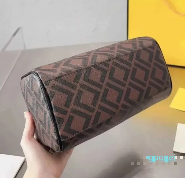 designer-2023 designers crossbody bags for women print shoulder bag vintage travel bag simple square clutch designers handbag leather tote b
designer-2023 designers crossbody bags for women print shoulder bag vintage travel bag simple square clutch designers handbag leather tote b