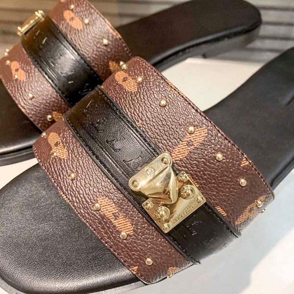 slippers women slides slipper summer sandals mens luxurys designers real leather platform sandal flats fashion old flower shoes ladies beach, Black
slippers women slides slipper summer sandals mens luxurys designers real leather platform sandal flats fashion old flower shoes ladies beach, Black