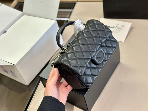 2023 designer handbag wallet and handbag shoulder bag chain crossbody shoulder bag new fashion of real leather bag
2023 designer handbag wallet and handbag shoulder bag chain crossbody shoulder bag new fashion of real leather bag