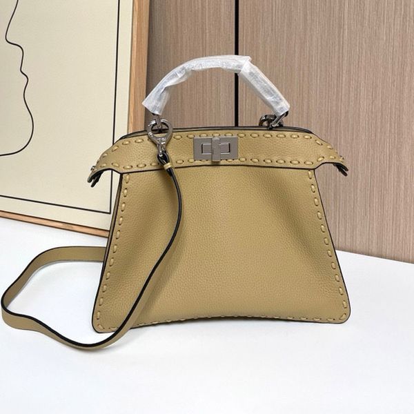 women handbag shoulder crossbody bags genuine leather tote bags stitching fashion letter classic twist lock inner pocket handbags
women handbag shoulder crossbody bags genuine leather tote bags stitching fashion letter classic twist lock inner pocket handbags