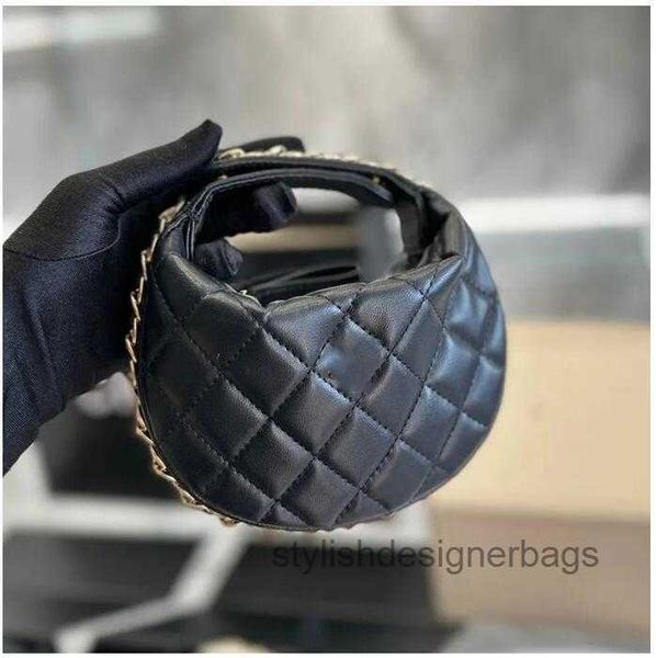 shoulder bags 23ss womens classic mini moon clutch bags lambskin genuine leather black white chain arround bag outdoor sacoche lipstick cosm
shoulder bags 23ss womens classic mini moon clutch bags lambskin genuine leather black white chain arround bag outdoor sacoche lipstick cosm