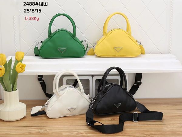 classic men shoulder bags women cross body fashion handbag luxury designer leather crossbody postman bag business travel wallets purse women
classic men shoulder bags women cross body fashion handbag luxury designer leather crossbody postman bag business travel wallets purse women