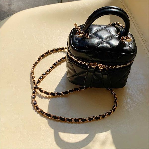 luxury handbags sale korean new product mini lingge small fragrance chain bag versatile one shoulder crossbody lipstick
luxury handbags sale korean new product mini lingge small fragrance chain bag versatile one shoulder crossbody lipstick