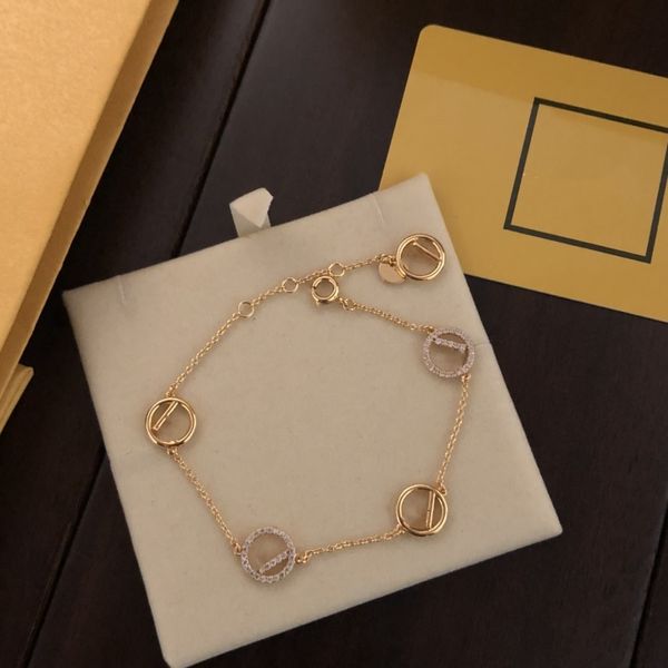luxury designer ffsity bracelet brand bracelet charm bracelet shiny women's jewelry charm bracelet, Golden;silver
luxury designer ffsity bracelet brand bracelet charm bracelet shiny women's jewelry charm bracelet, Golden;silver