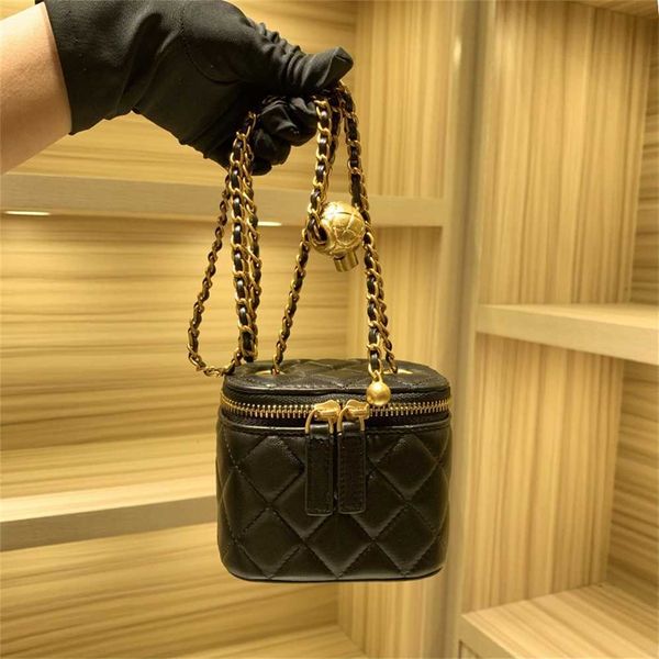 luxury handbags sale kamans small fragrant bag new lingge embroidered thread golden ball one shoulder crossbody
luxury handbags sale kamans small fragrant bag new lingge embroidered thread golden ball one shoulder crossbody