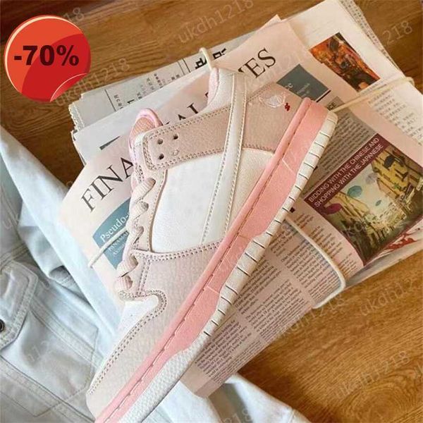 sandals with box casual shoes dunks low staple panda pigeon pink dunksb lows sneakers sb bv1310-012 the sporty running sh, Black 
sandals with box casual shoes dunks low staple panda pigeon pink dunksb lows sneakers sb bv1310-012 the sporty running sh, Black