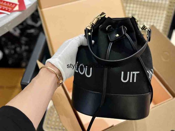 stylisheendibags designer canvas bucket bags neonoe drawstring shoulder bags leather classic crossbody bag messenger handbags purse tote han
stylisheendibags designer canvas bucket bags neonoe drawstring shoulder bags leather classic crossbody bag messenger handbags purse tote han