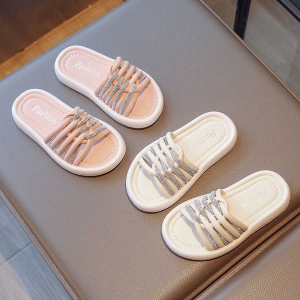 children' 2023 summer new outwear sandals little girls' fashion diamond slippers, Black;grey
children' 2023 summer new outwear sandals little girls' fashion diamond slippers, Black;grey
