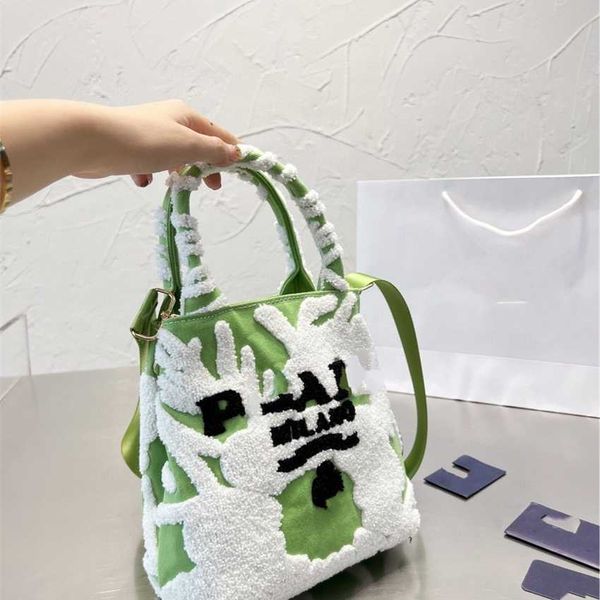 20% off 2023 fashion handbag p wedding canvas high craft towel embroidered tote bag vertical soft handle open autumn and winter new skew bac
20% off 2023 fashion handbag p wedding canvas high craft towel embroidered tote bag vertical soft handle open autumn and winter new skew bac