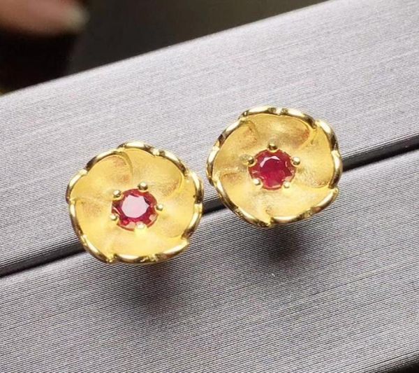 stud per jewelry natural real ruby or emerald flower earring 015ct2pcs gemstone 925 sterling silver fine t2032653556040, Golden;silver
stud per jewelry natural real ruby or emerald flower earring 015ct2pcs gemstone 925 sterling silver fine t2032653556040, Golden;silver