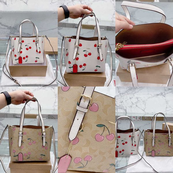 trendy evening bags leather totes women luxurys designers fashion purses designer handbags messenger crossbody shoulder bag wallet lady clut
trendy evening bags leather totes women luxurys designers fashion purses designer handbags messenger crossbody shoulder bag wallet lady clut