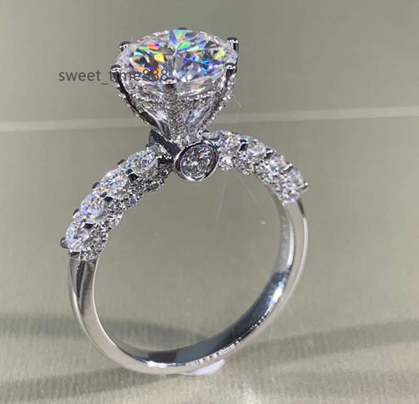 luxury big natural diamond band with central moissanite stone in 4ct vvs d color for wedding ring, Silver
luxury big natural diamond band with central moissanite stone in 4ct vvs d color for wedding ring, Silver