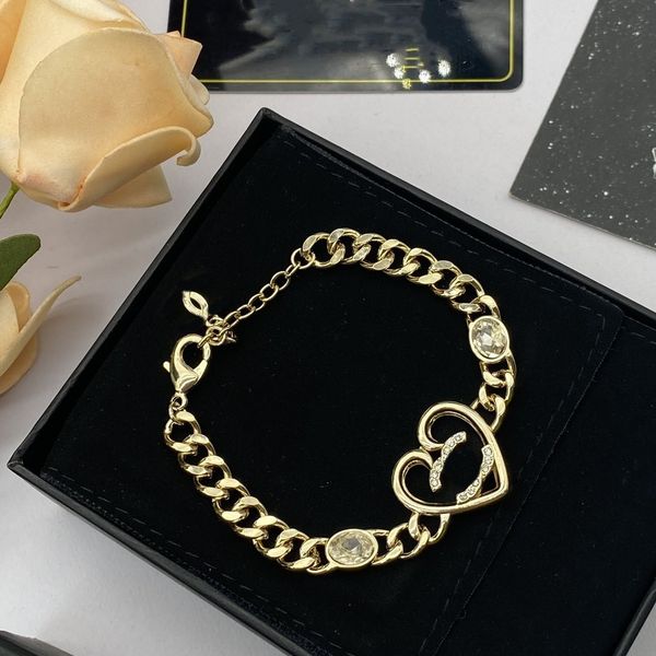 luxury designer channel bracelet charm bracelet elegant and fashionable euter, Golden;silver
luxury designer channel bracelet charm bracelet elegant and fashionable euter, Golden;silver