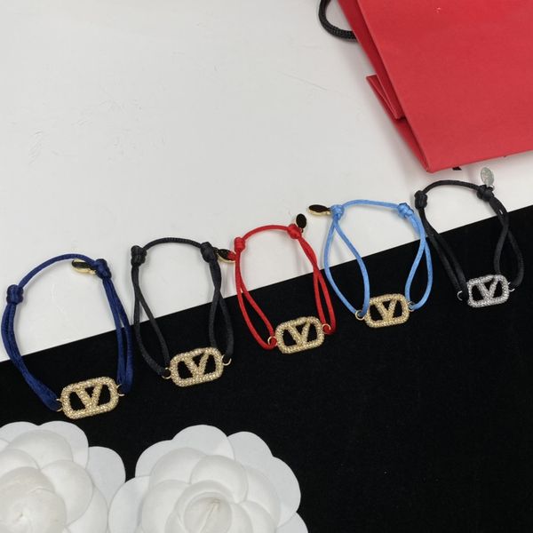 2023 5a quality designer bracelets design bangle stainless steel gold buckle bracelet fashion jewelry men for women and men 18k plated, Black
2023 5a quality designer bracelets design bangle stainless steel gold buckle bracelet fashion jewelry men for women and men 18k plated, Black