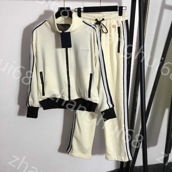23ss womens designer clothing women tracksuit zipper pocket stand-up collar long sleeve zipper coat side webbing stitching casual pants set, Gray
23ss womens designer clothing women tracksuit zipper pocket stand-up collar long sleeve zipper coat side webbing stitching casual pants set, Gray