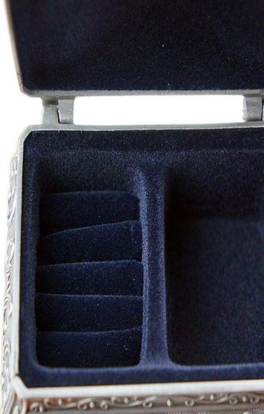 jewelry pouches bags vintage trinket box rectangle metallic floral engraved earring ring chest case necklace organzier storage5964756, Pink;blue
jewelry pouches bags vintage trinket box rectangle metallic floral engraved earring ring chest case necklace organzier storage5964756, Pink;blue