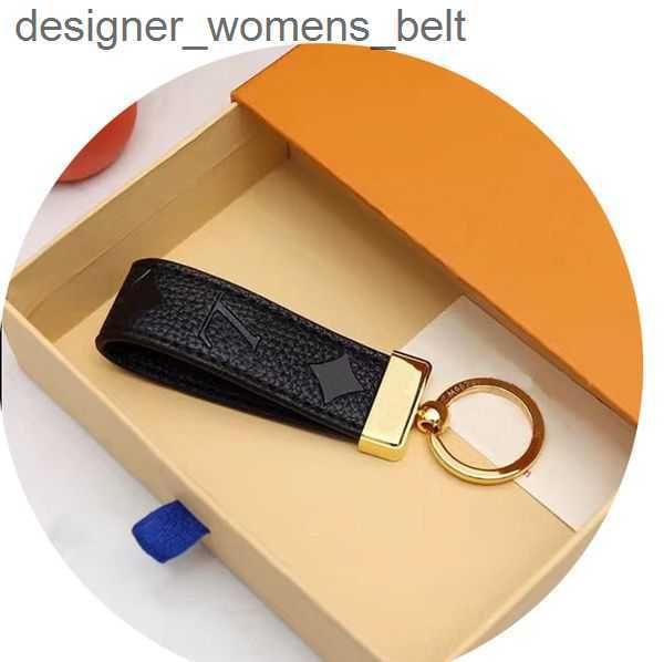 keychains leather keychain card holder exquisite luxury designer keyring zinc alloy letter lanyard cute for women black white metal small je, Silver
keychains leather keychain card holder exquisite luxury designer keyring zinc alloy letter lanyard cute for women black white metal small je, Silver
