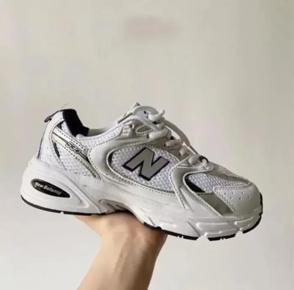 2022 new style luxury brands 530 shoes casual shoes new ale brand classical men women pu leather walking shoess
2022 new style luxury brands 530 shoes casual shoes new ale brand classical men women pu leather walking shoess