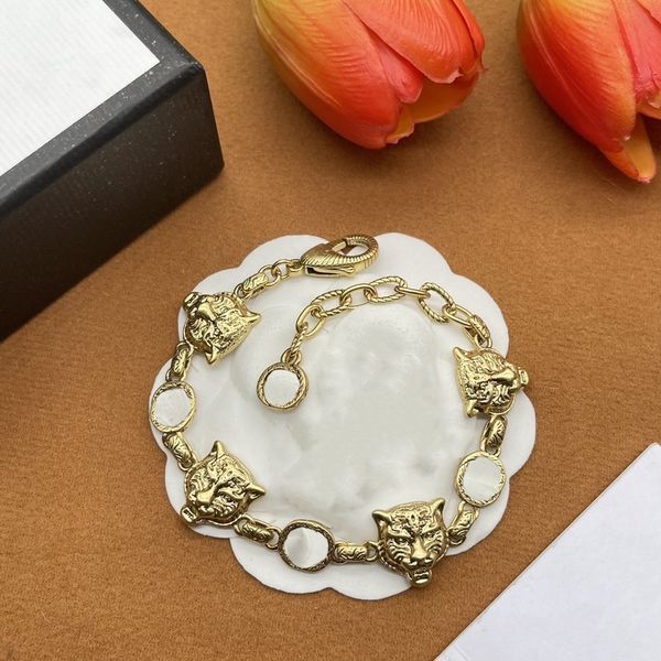 designer bracelet luxury ggsity bracelet women's charm bracelet diamond design jewelry inlaid fashion bracelet jewelry, Golden;silver
designer bracelet luxury ggsity bracelet women's charm bracelet diamond design jewelry inlaid fashion bracelet jewelry, Golden;silver