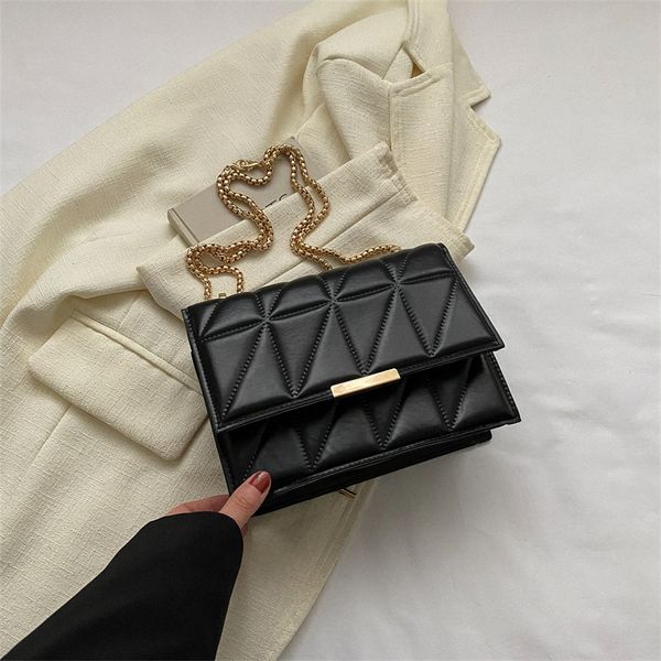 cross body luxury women's shoulder bags weave leather flap bag for women brand designer handbags ribbon crossbody female
cross body luxury women's shoulder bags weave leather flap bag for women brand designer handbags ribbon crossbody female