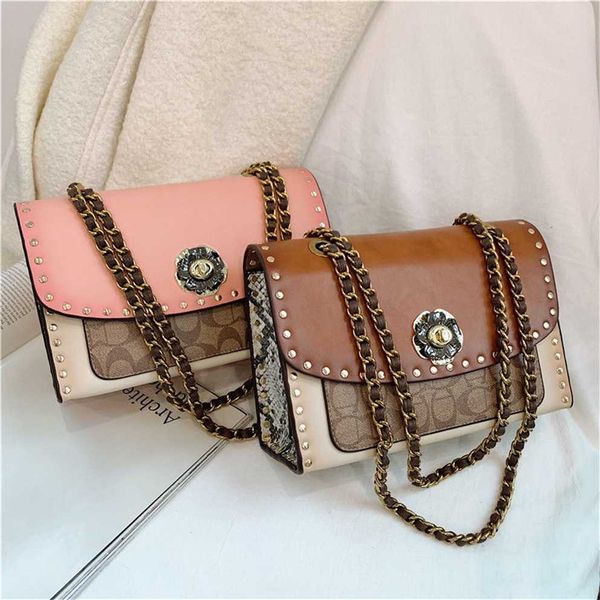 purses fashion rivet chain bag women's one shoulder messenger lock camellia tiktok small fragrance
purses fashion rivet chain bag women's one shoulder messenger lock camellia tiktok small fragrance