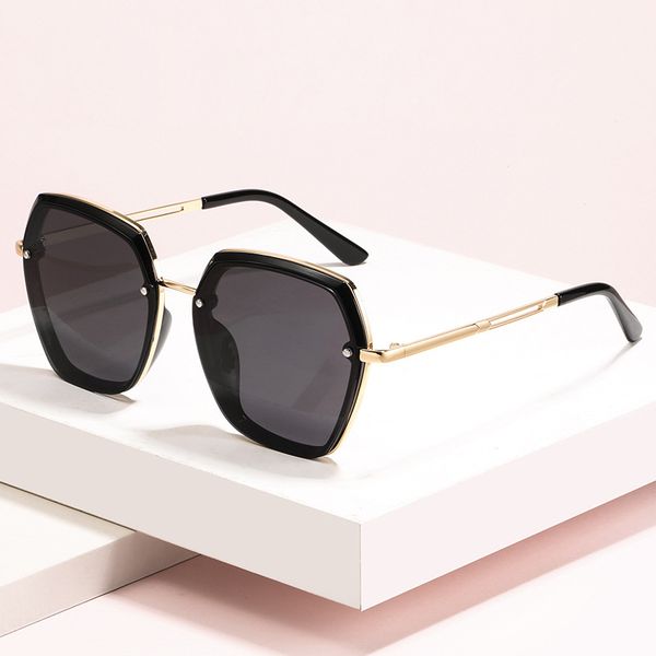 niche design sunglasses polarized sunglasses for womens 2023 european and american fashion ins style slim rimless glasses uv400 shade glasse, White;black
niche design sunglasses polarized sunglasses for womens 2023 european and american fashion ins style slim rimless glasses uv400 shade glasse, White;black