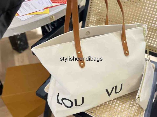 stylisheendibags women canvas bag totes large capacity durable shopping handbag designers luxurys brands holiday beach one-shoulder messenge
stylisheendibags women canvas bag totes large capacity durable shopping handbag designers luxurys brands holiday beach one-shoulder messenge