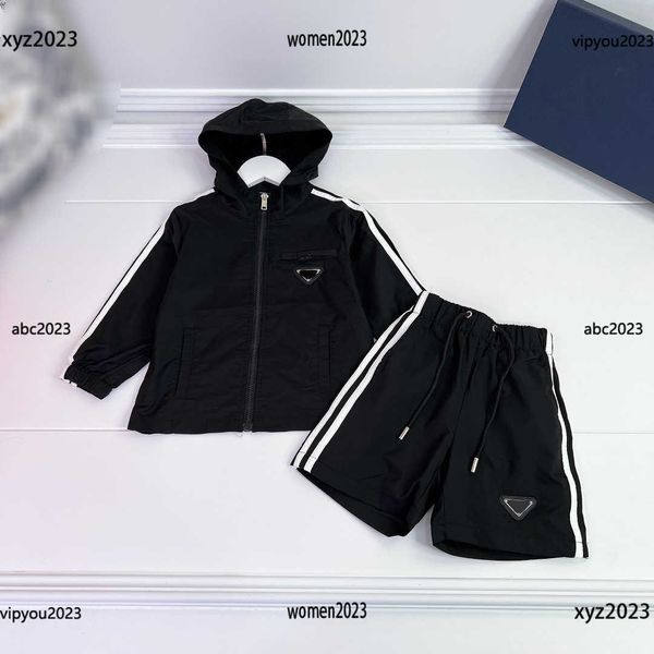 tracksuits designer baby clothing sets boys sporty suits 2pcs hooded zippered jacket and striped decorative shorts, White
tracksuits designer baby clothing sets boys sporty suits 2pcs hooded zippered jacket and striped decorative shorts, White