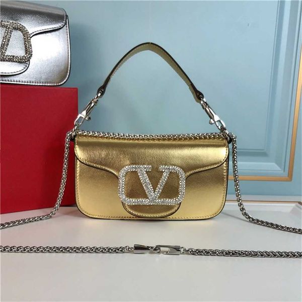 luxury handbags sale crystal letter diamond buckle exquisite chain small bag versatile single shoulder diagonal cross portable square leathe
luxury handbags sale crystal letter diamond buckle exquisite chain small bag versatile single shoulder diagonal cross portable square leathe