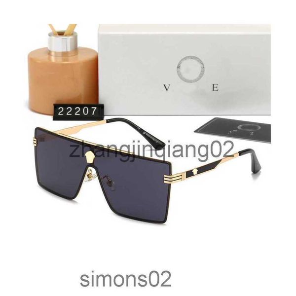 designer versage sunglass cycle luxurys fashion sport polarize sunglasses for womens mens summer vintage baseball large frame driving sun pr, White;black
designer versage sunglass cycle luxurys fashion sport polarize sunglasses for womens mens summer vintage baseball large frame driving sun pr, White;black